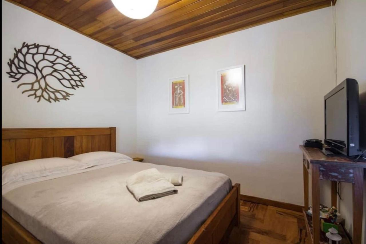 Casa Da Onca No Bairro Dos Mellos Campos do Jordão