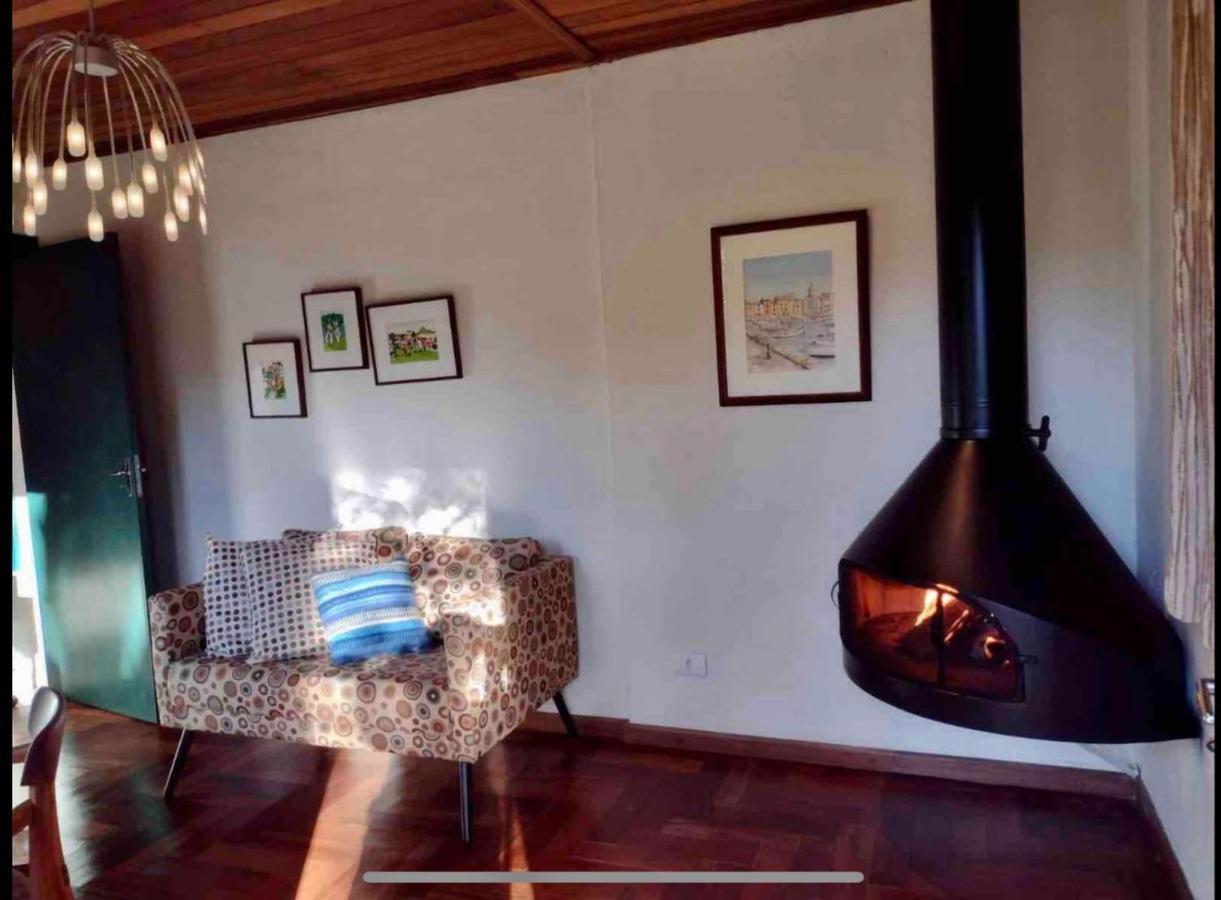 Casa Da Onca No Bairro Dos Mellos